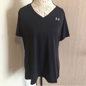 Under Armour Black Semi Fitted V-Neck Tee